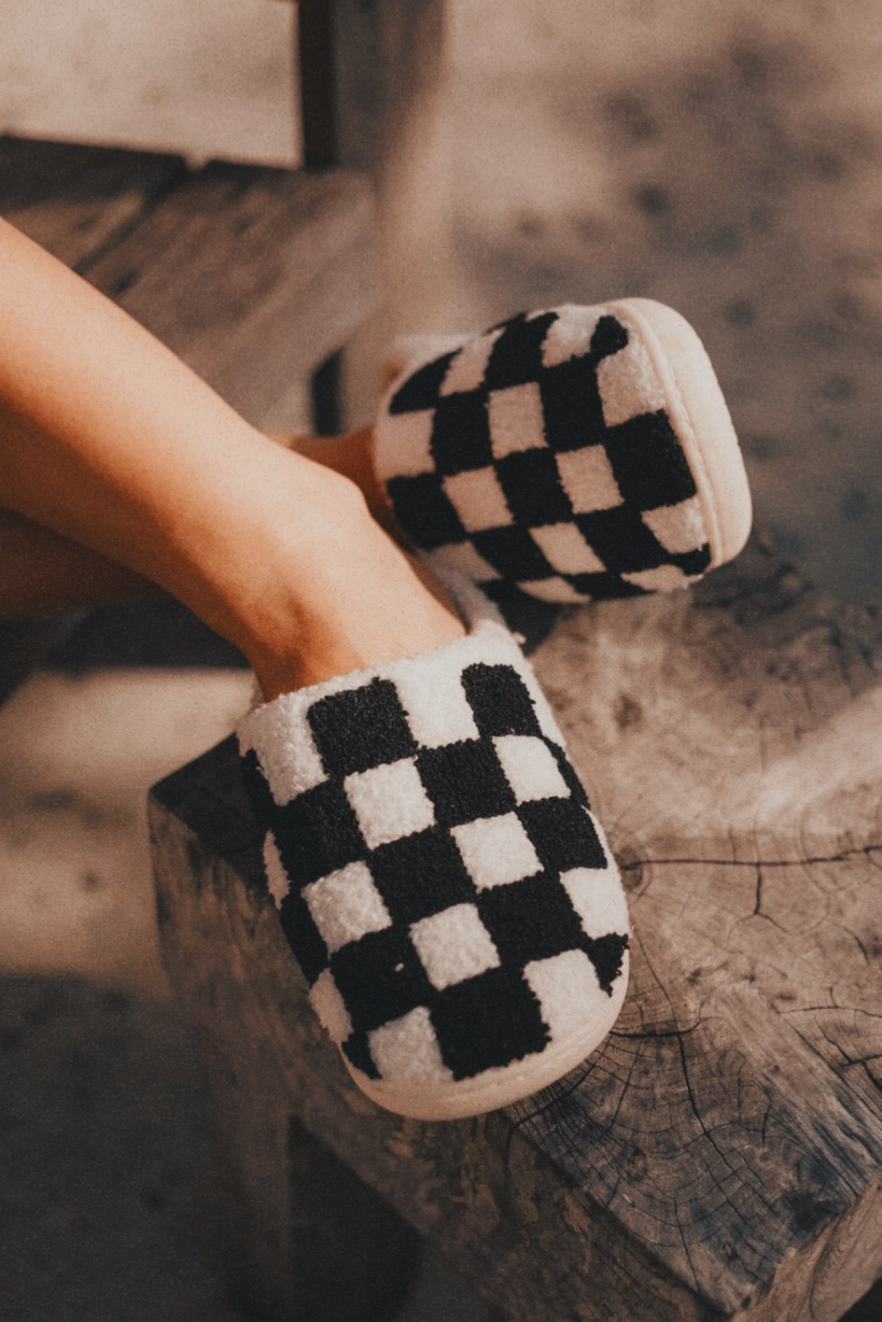 Checkered slippers